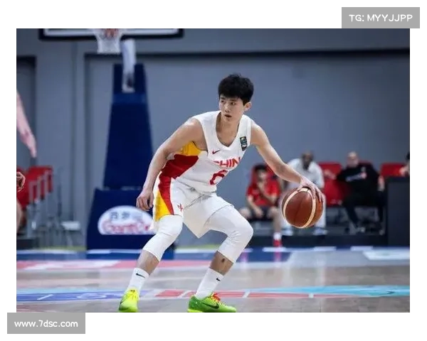 中国U17迎生死战末轮对阵英超名将之子所在队伍全力拼搏